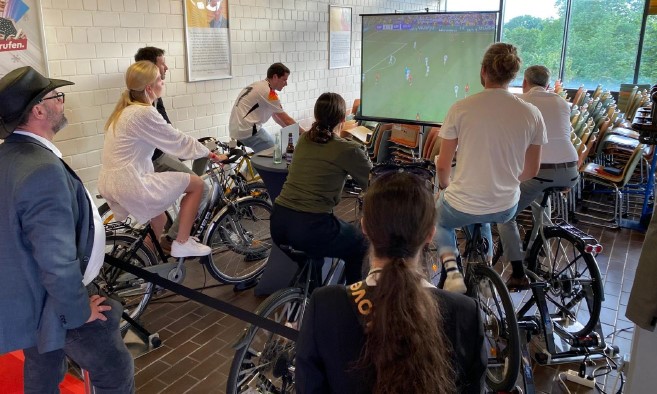 Demonstration des Fahradkinos